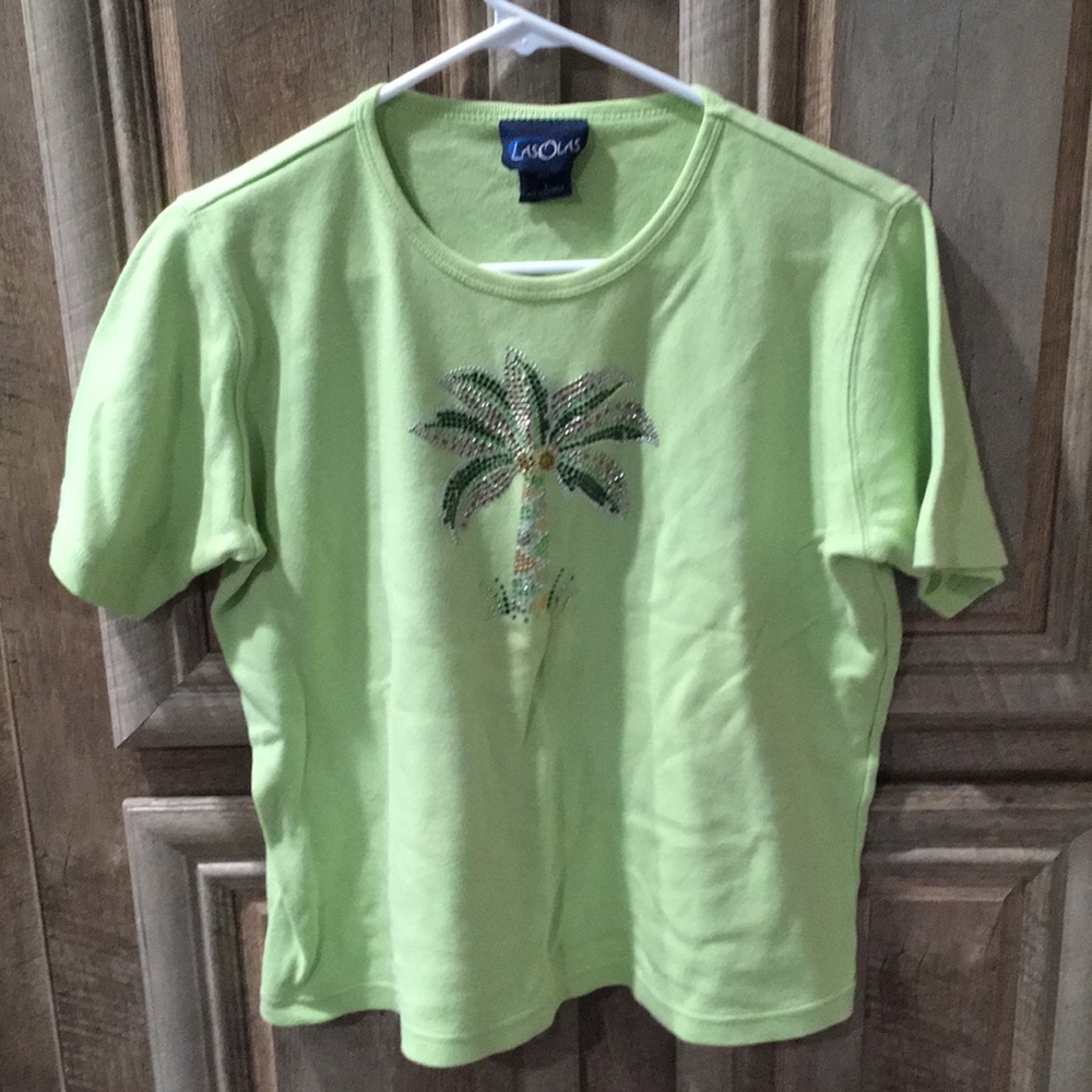 Beautiful “Palm Tree” Short Sleeve T-Shirt